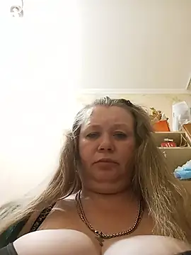 KiraStanton online show from June 26, 1:21 am
