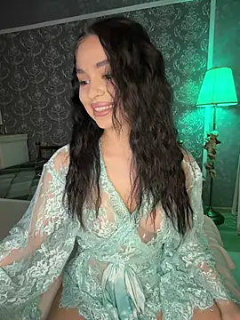 Olivia Noor online show from April 11, 5:39 pm