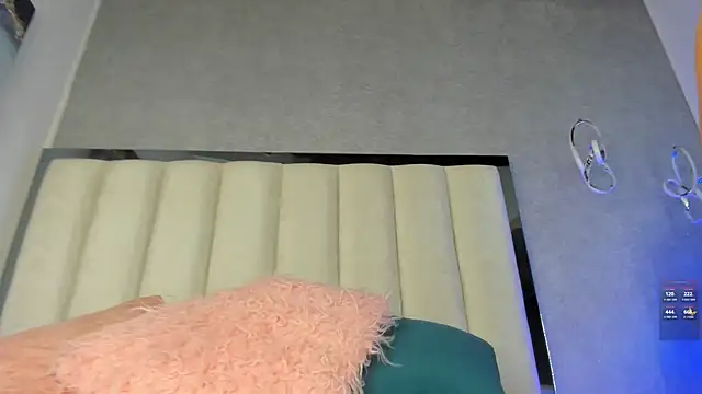 Ambarr Moon  online show from March 17, 7:28 pm