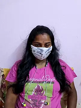 Shaliniqueen online show from May 22, 6:46 pm