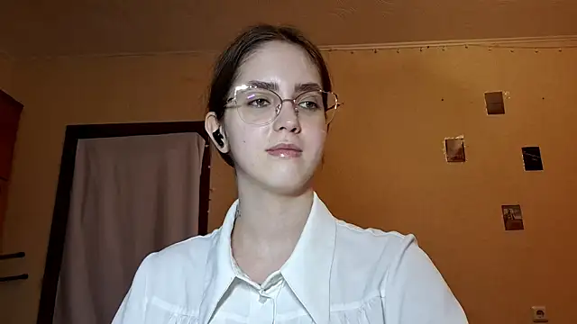 Snapshot of Katelemon chatting on April 27, 2:37 pm Katelemon online show from April 27, 2:37 pm