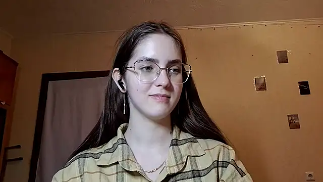 Snapshot of Katelemon chatting on April 29, 3:27 pm Katelemon online show from April 29, 3:27 pm
