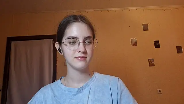 Snapshot of Katelemon chatting on May 27, 1:19 pm Katelemon online show from May 27, 1:19 pm