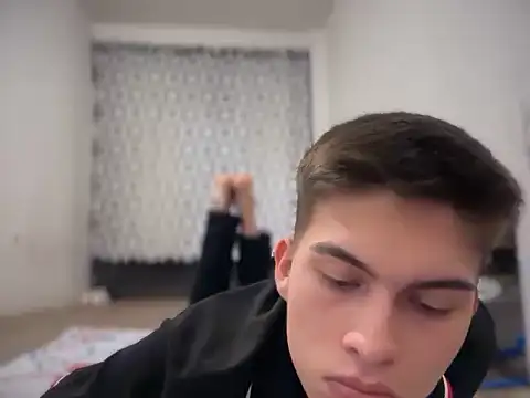 Snapshot of bbluchito chatting on February 24, 11:36 pm bbluchito online show from February 24, 11:36 pm