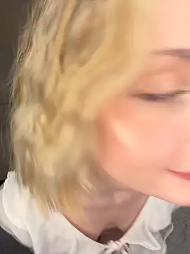 MaryFlare online show from March 14, 11:43 pm