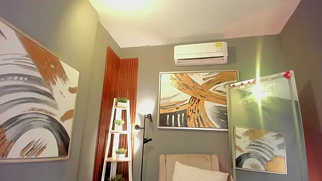 cailing  online show from March 11, 10:54 am