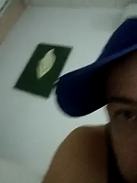 Snapshot of 2Brazilians4one chatting on March 2, 12:13 am 2Brazilians4one online show from March 2, 12:13 am