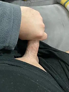 Snapshot of razorpine chatting on February 26, 2:49 pm razorpine online show from February 26, 2:49 pm