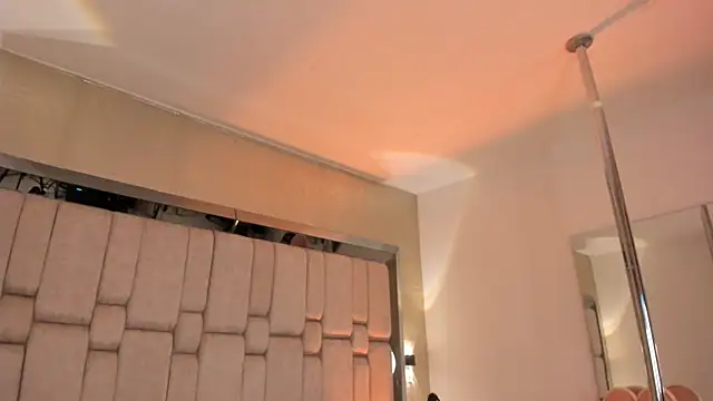 SusiMendez online show from April 15, 7:43 pm