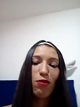 sandy 11  online show from March 16, 8:35 pm