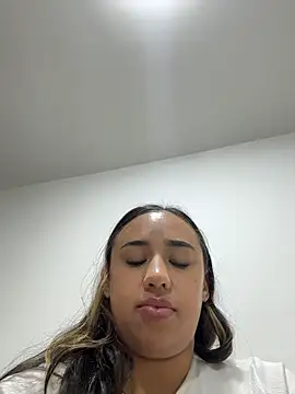 Snapshot of Eyssha chatting on February 28, 4:46 am Eyssha online show from February 28, 4:46 am