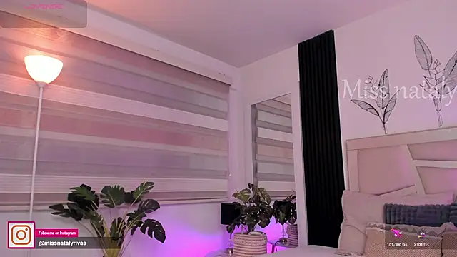 missnataly online show from May 29, 12:41 am