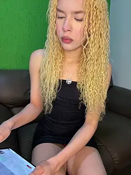 loirinha atrevida online show from March 3, 11:38 am