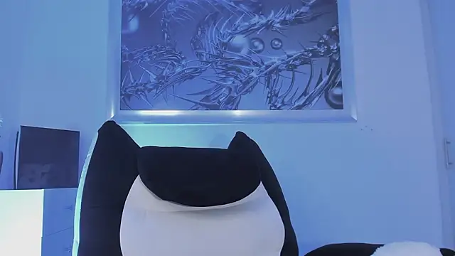 Snapshot of elledanielle chatting on March 1, 5:20 am elledanielle online show from March 1, 5:20 am