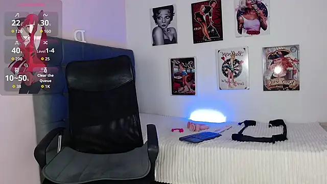 Snapshot of Lana_C chatting on April 19, 10:56 pm Lana C online show from April 19, 10:56 pm