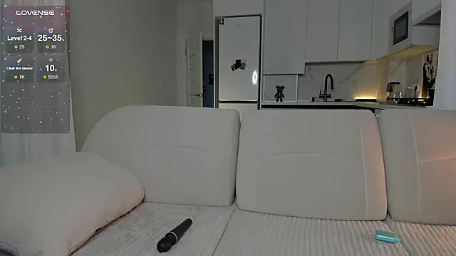 Snapshot of toffeepads1 chatting on February 21, 9:38 pm toffeepads1 online show from February 21, 9:38 pm