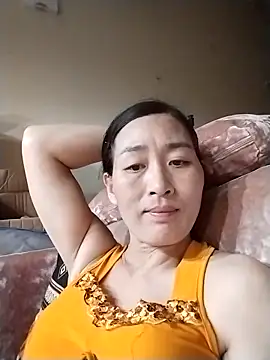 lris-Beauty77 online show from April 17, 3:15 pm