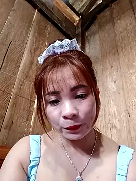 Snapshot of Him_MountainGirl26 chatting on February 26, 8:57 am Him MountainGirl26 online show from February 26, 8:57 am