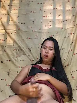 Snapshot of Tairakim chatting on February 26, 7:18 am Tairakim online show from February 26, 7:18 am