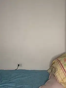 Snapshot of laly_spank chatting on February 28, 11:17 pm laly spank online show from February 28, 11:17 pm