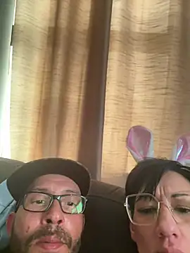 fun-sizedandone online show from March 28, 1:00 pm