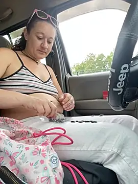 HarmlessPiece89 online show from April 29, 8:37 pm