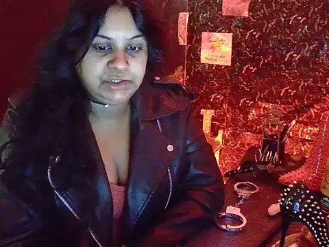 Snapshot of MistressMileenaMiami chatting on August 2, 3:10 pm MistressMileenaMiami online show from August 2, 3:10 pm