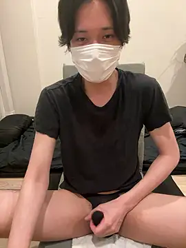 Snapshot of hiroa__ chatting on June 17, 1:23 pm hiroa online show from June 17, 1:23 pm