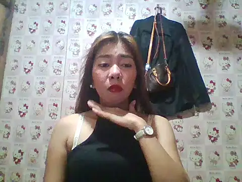 Snapshot of hot_sexy27 chatting on June 10, 4:45 am hot sexy27 online show from June 10, 4:45 am