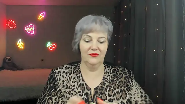 Mary-Leee online show from March 13, 9:16 am