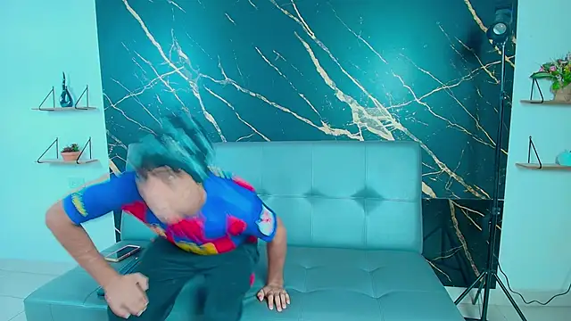 Snapshot of thiago_moreno chatting on February 25, 12:04 pm thiago moreno online show from February 25, 12:04 pm