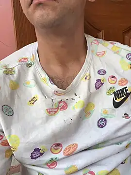 Snapshot of online4u08 chatting on February 27, 11:54 am online4u08 online show from February 27, 11:54 am