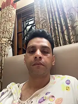 online4u08 online show from April 17, 8:34 pm