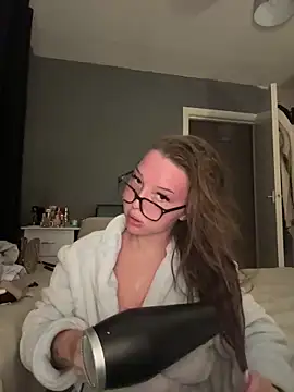 Bellesweett online show from April 7, 7:14 pm