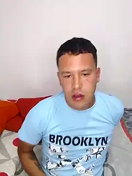 Snapshot of Ferrandiz23 chatting on March 4, 2:28 am Ferrandiz23 online show from March 4, 2:28 am