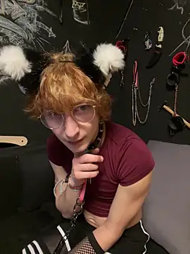 Snapshot of PurrfectSin69 chatting on February 27, 6:52 pm PurrfectSin69 online show from February 27, 6:52 pm