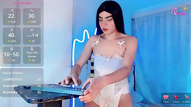 xyaraluv  online show from March 11, 7:42 pm