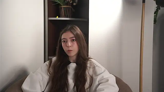 Snapshot of FairyLites chatting on February 22, 5:19 am FairyLites online show from February 22, 5:19 am