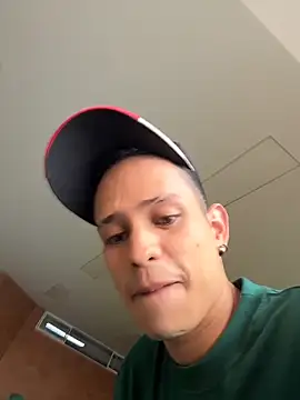 HarryGaze online show from March 28, 8:08 pm