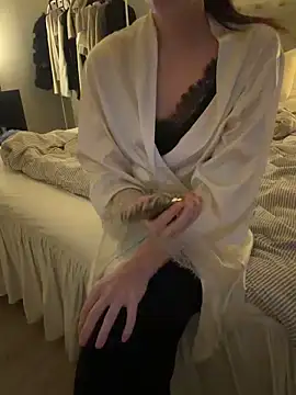 emspett08 online show from April 18, 6:45 pm