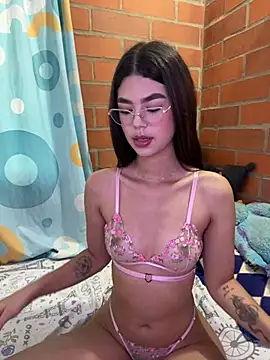 Snapshot of Nixieblaze chatting on May 31, 10:22 pm Nixieblaze online show from May 31, 10:22 pm