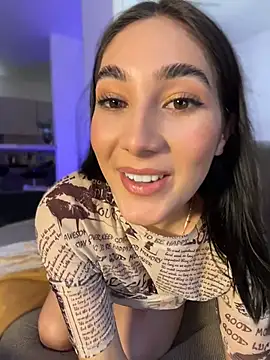 Snapshot of isa_hil chatting on April 23, 4:53 pm isa hil online show from April 23, 4:53 pm
