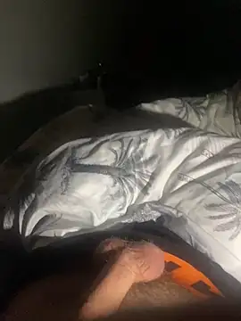 crustyyy1 online show from February 22, 3:18 am