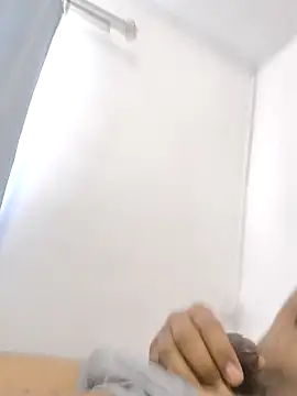 emperator13 online show from April 10, 9:03 am