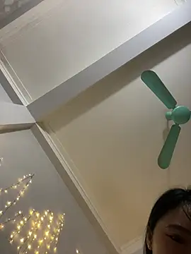 Snapshot of Vetuner_sexy chatting on February 22, 2:04 pm Vetuner sexy online show from February 22, 2:04 pm