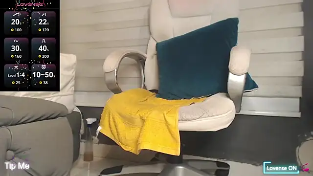 dirty 27cms online show from November 13, 3:38 am