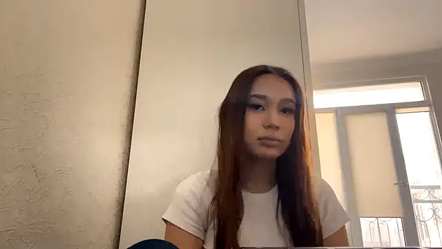 Snapshot of Katerinazz chatting on February 24, 5:49 am Katerinazz online show from February 24, 5:49 am