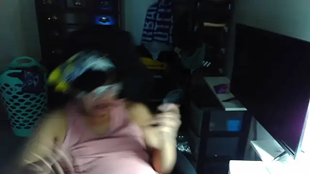 Snapshot of longlongsong chatting on February 25, 10:41 pm longlongsong online show from February 25, 10:41 pm