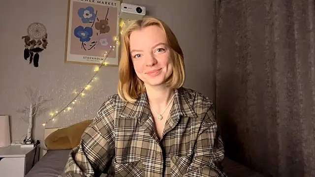 Snapshot of Marry_Sornatiko chatting on February 23, 9:12 pm Marry Sornatiko online show from February 23, 9:12 pm