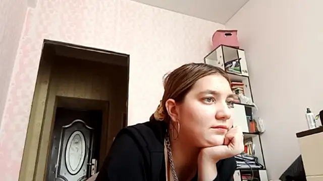 Snapshot of JanineThielman chatting on April 22, 8:28 am JanineThielman online show from April 22, 8:28 am